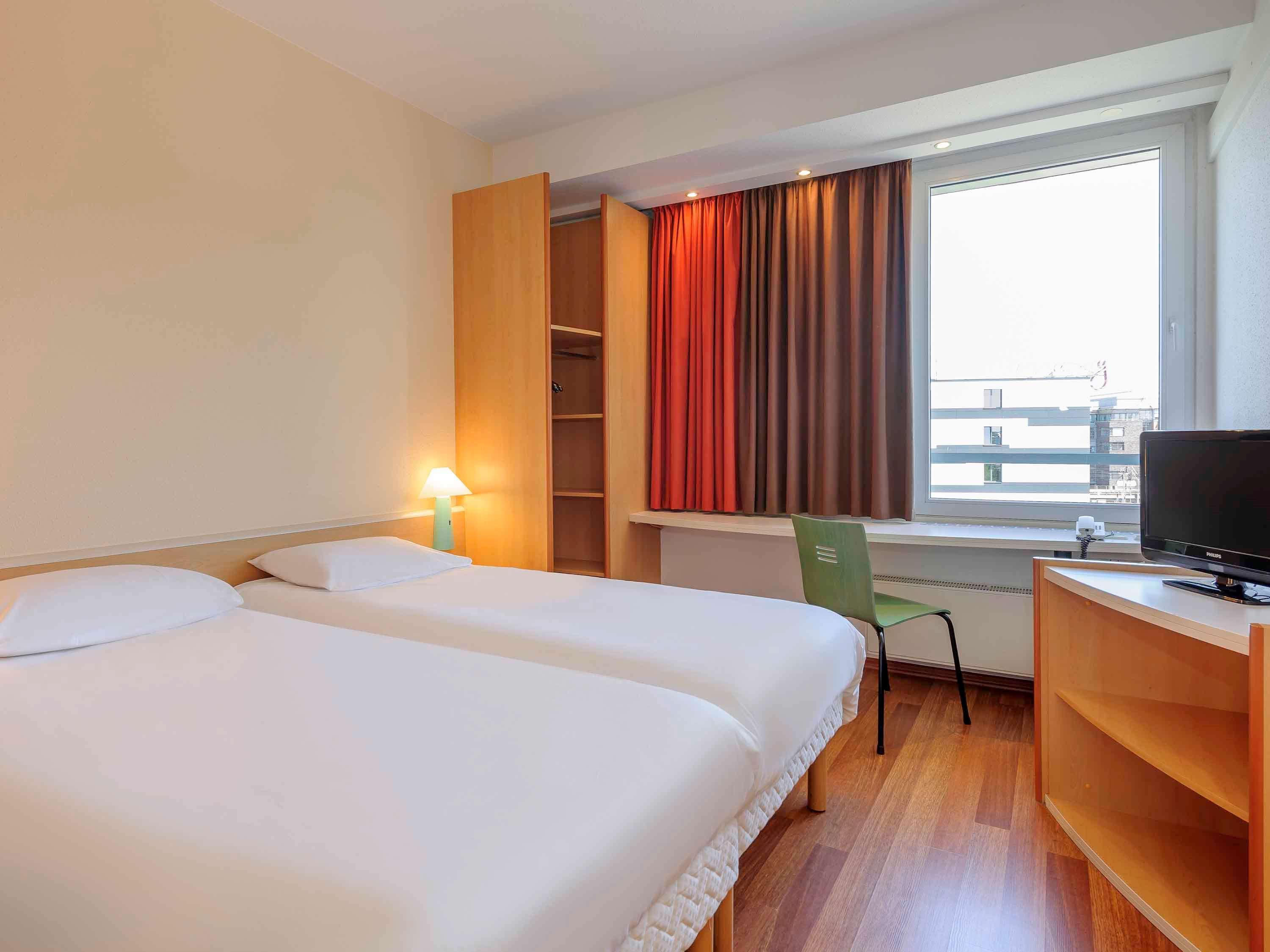 Ibis Ostbahnhof Hotel 4*